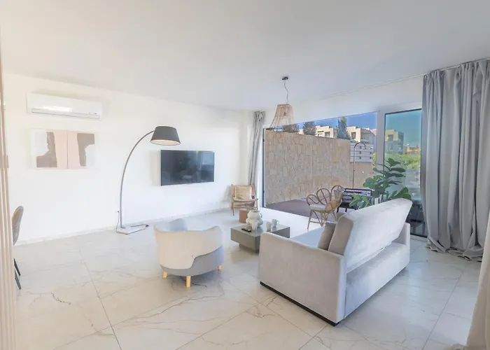 Mythical Blue Villa *