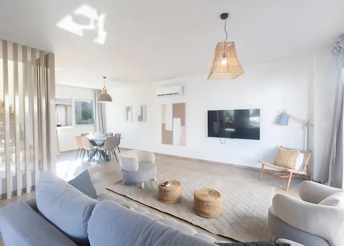 Mythical Blue Villa *