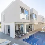 Mythical Blue וילה פרוטאראס